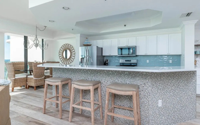 Phoenix Ix 508 3 Bedroom Condo