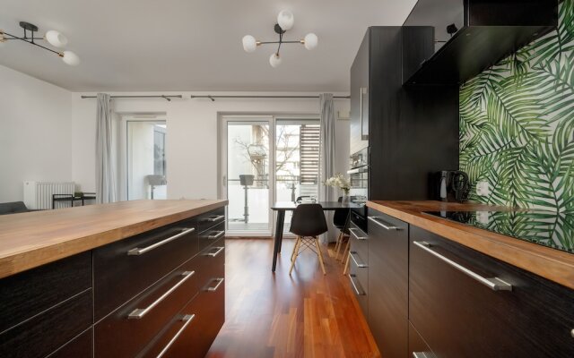 Modern Apartment in Wroclaw by Renters