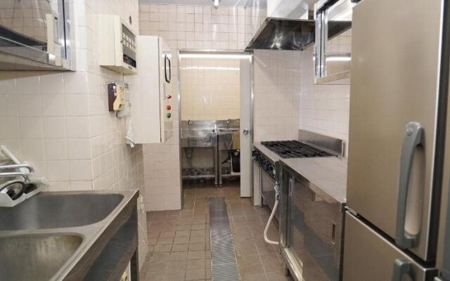 Tobi Hostel and Apartments