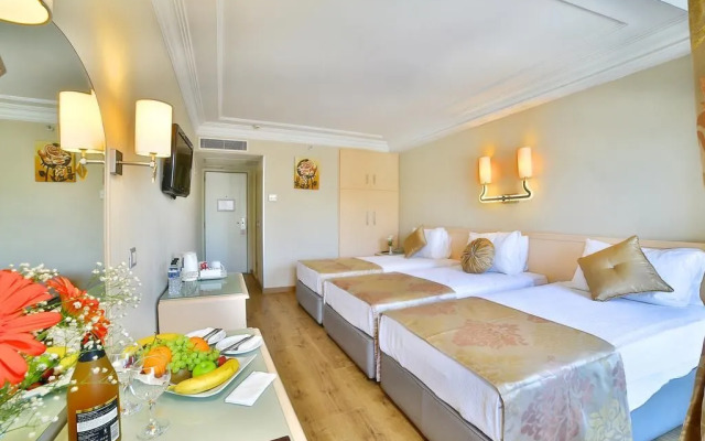 The Time Hotel Old City