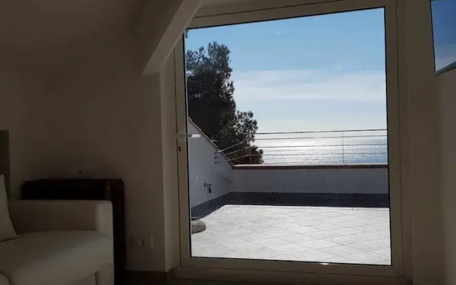 Lovely Apartment on the Ligurian Sea