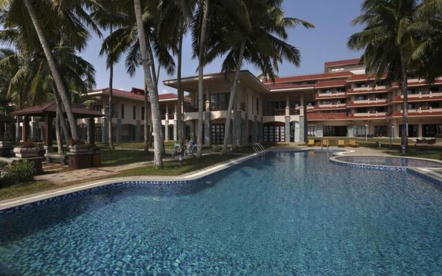 Coconut Grove Herton Sea View Hotel