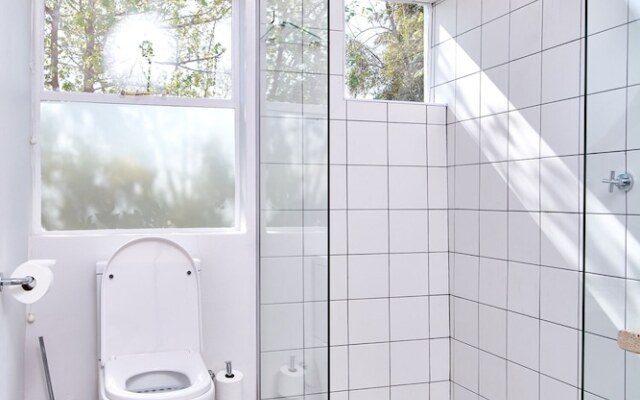 White Light The Rooms - Adults Only