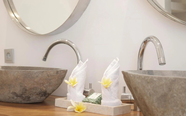 Amazing 3 Bedrooms Villa Canggu