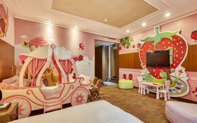 Golden Tulip - Aesthetics