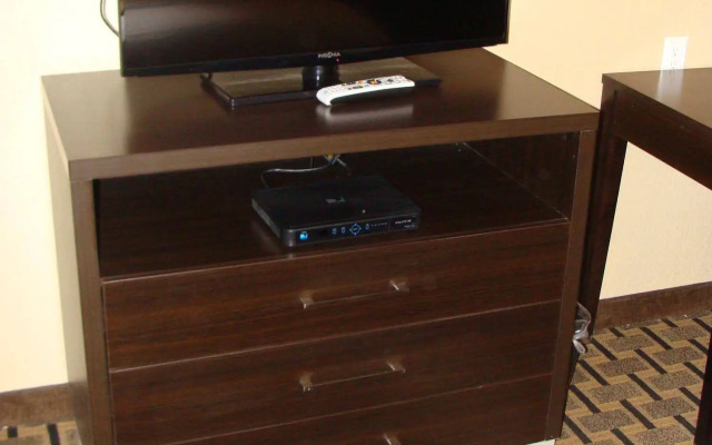West Worth Inn and Suites