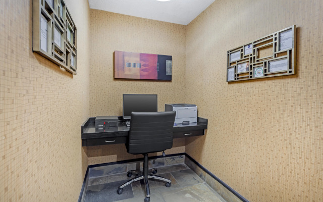 Best Western Bonnyville Inn & Suites