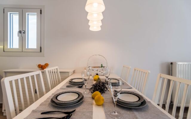 White Rock Milos Suites