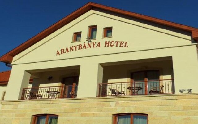 Aranybánya Hotel