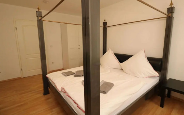 Central Apartment Near the Trade Fair