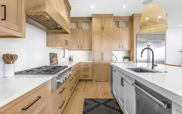 Sunny Days 7 Bedroom Home