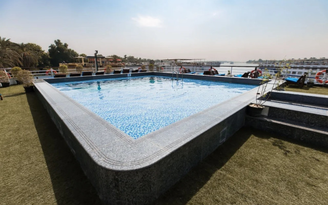 Casa Sol Nile Cruise