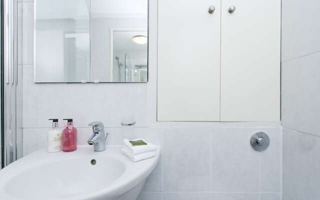 Luxurious 1BR Flat Near Tower Bridge
