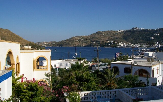 Australis Hotel