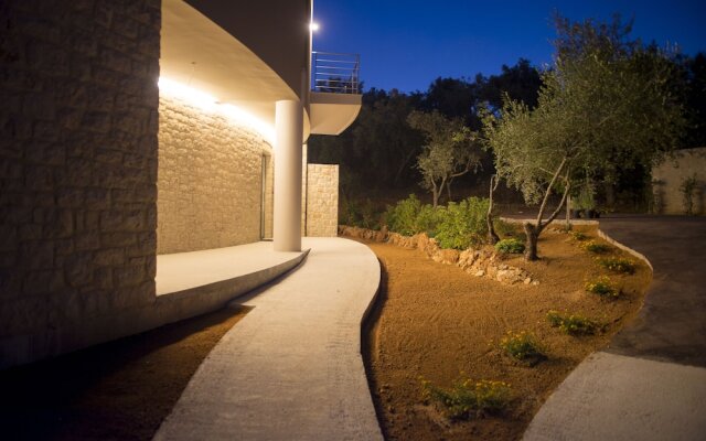 Luxury Villa The Olive Retreat