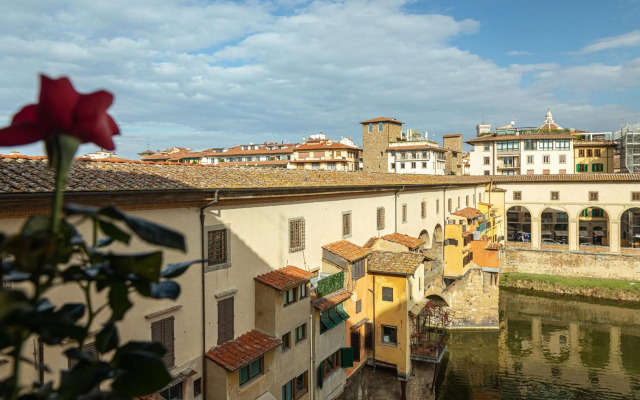 Ponte Vecchio 3 bedroom apartment
