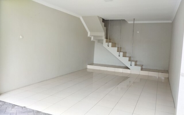 Royal Kencana powered by Cocotel