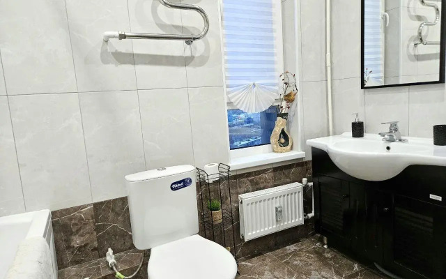 White overnight on Akademika Kargin Street 25