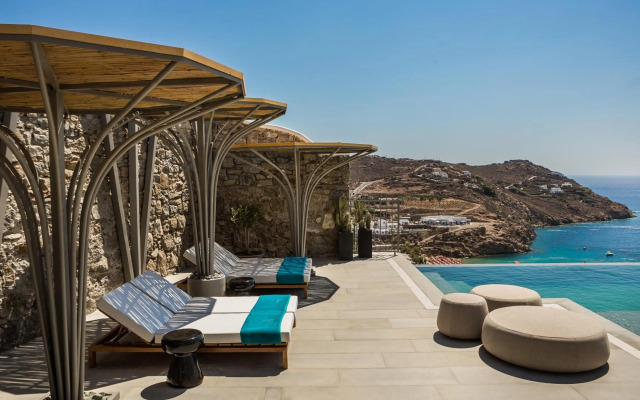 Amyth of Mykonos Super Paradise