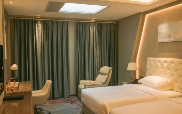Ramada by Wyndham Zhumadian West Station