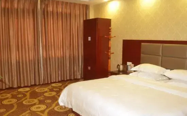 7+1 Business Hotel (Hefei Feihe Road)