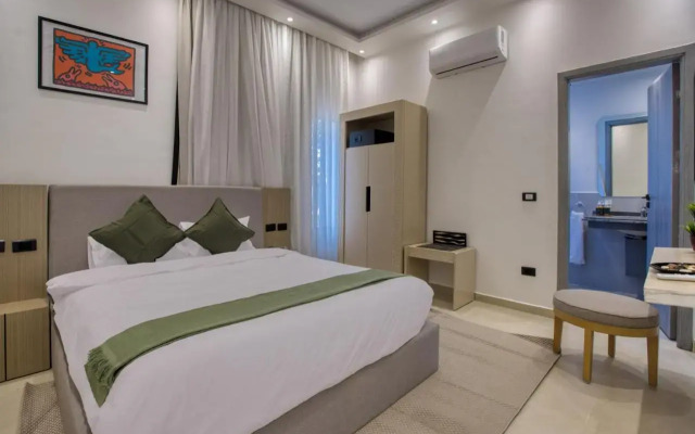 Seven Stays Zayed