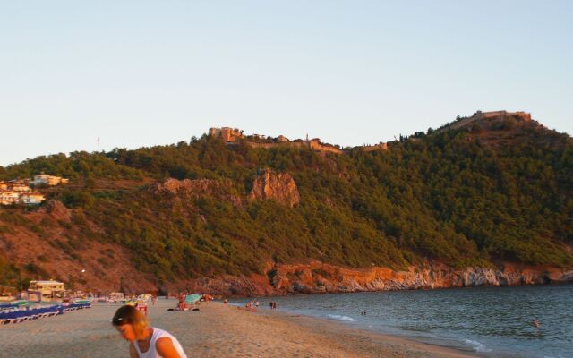 Aysev Hotel