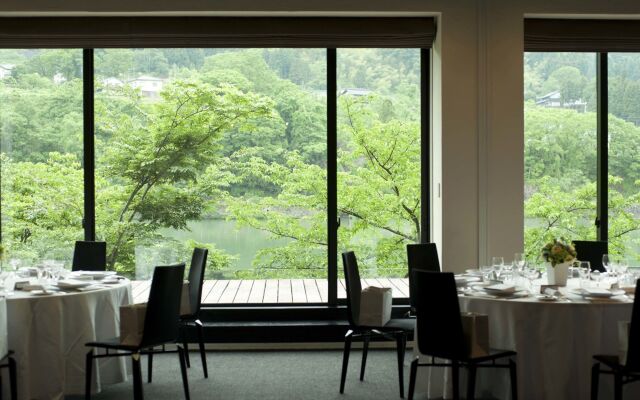 River Retreat GARAKU