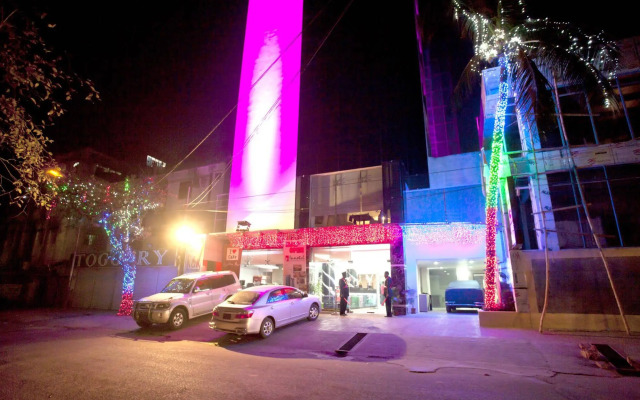 Innotel Luxury Business Hotel