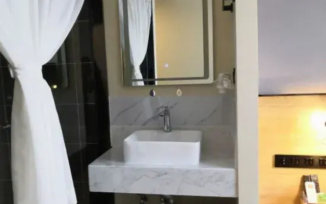 Kaixin Business Hotel