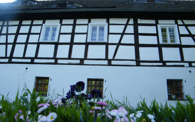 Dom Przysłupowy Educare