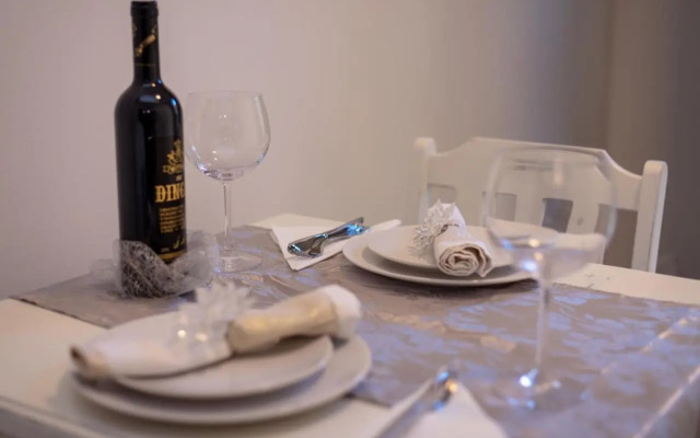 Studio Apartment Luka