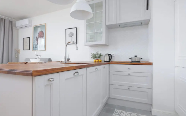 Bright Apartment for 3 People by Renters