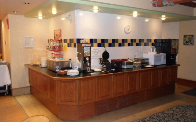 Lakeview Inns & Suites - Hinton