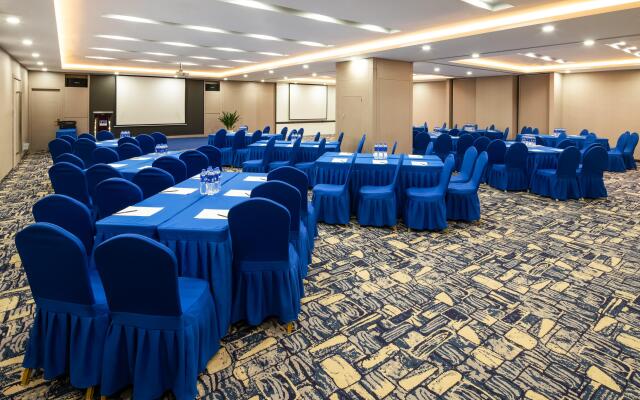 Holiday Inn Express Shenyang North Station by IHG