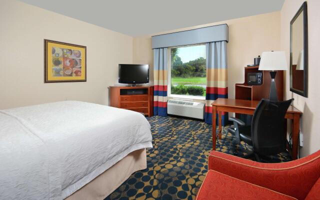 Hampton Inn & Suites Huntersville