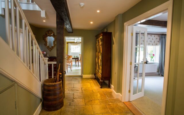 Gorselands Hall Bed and Breakfast
