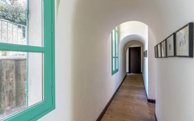 Beautiful Villa in Rayol-Canadel-sur-Mer near Sea