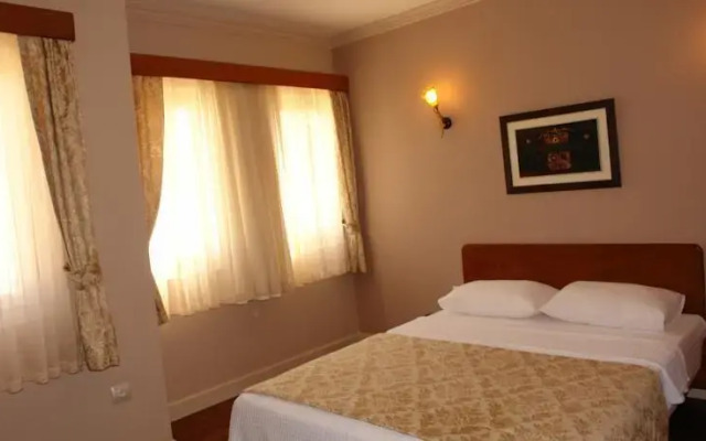 Bozcaada Biz Hotel