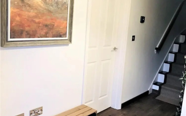 NEW Vibrant 3BD House in Coventry West Midlands
