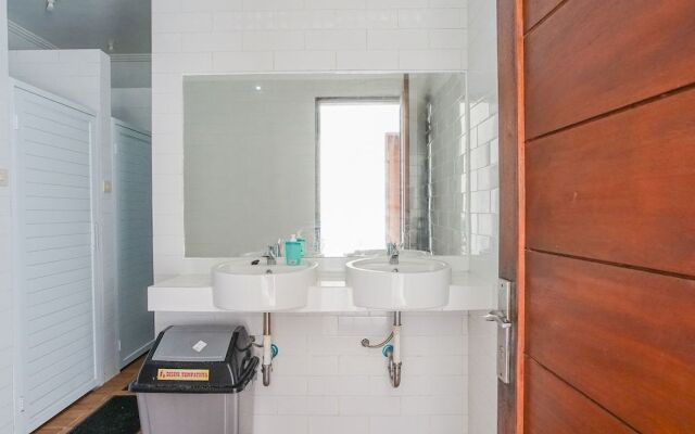 Uli Bali Hostel