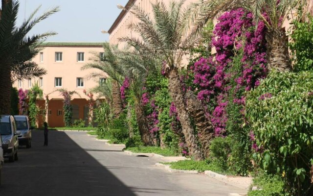 Riad Alaoui 135 with swimming pool and free parking