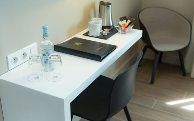 Best Western Plus La Corniche