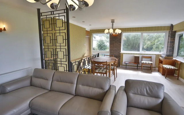 Pant Golau House