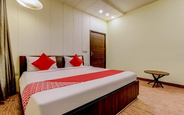 OYO Townhouse 281 Harsh Vihar Near M2K Cinemas Rohini
