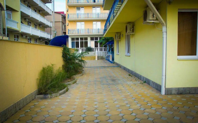 Marina Hotel