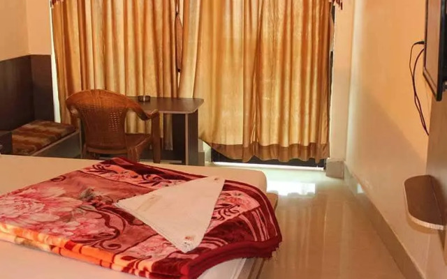 Larica Holiday Inn Tarapith