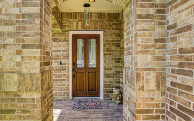 Fish & Hike: Pet-friendly Humble Home w/ Yard