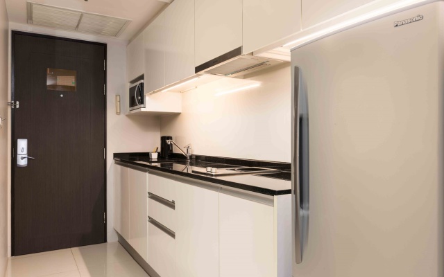 Отель Maitria Sukhumvit 18 Bangkok – A Chatrium Collection