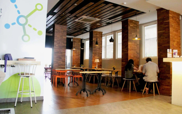 Cleo Hotel Basuki Rahmat Surabaya